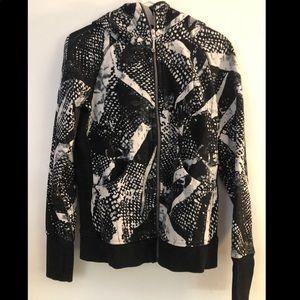 Lululemon Sweatshirt